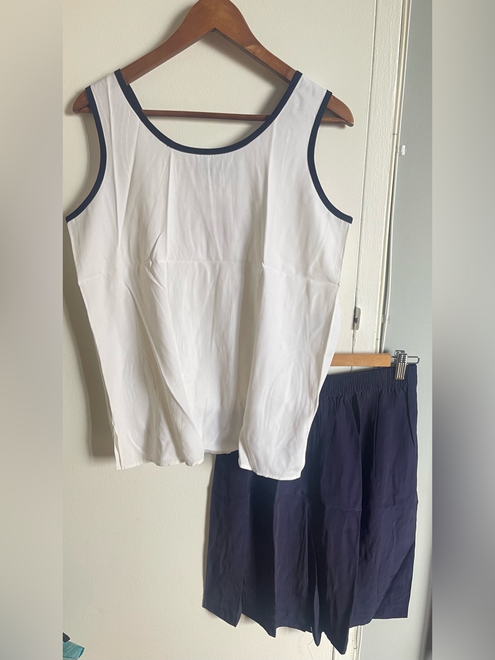 2 Piece Women’s set of Top & Shorts size 10 White Tank with Navy Shorts